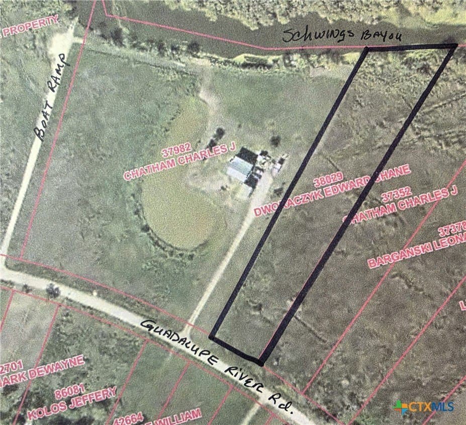 1.55 acres in Calhoun County