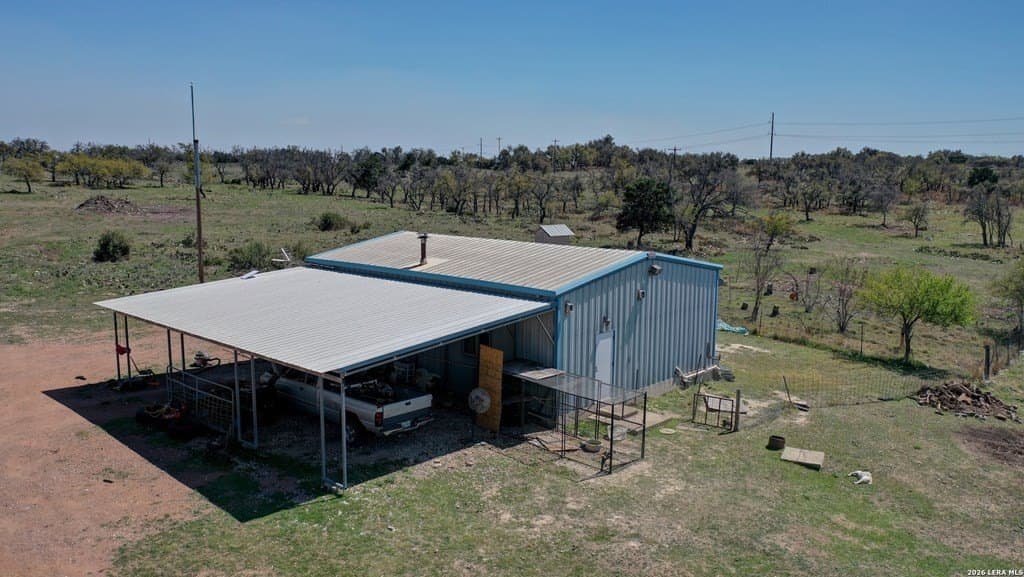 30.52 acres in Gillespie County - photo 38