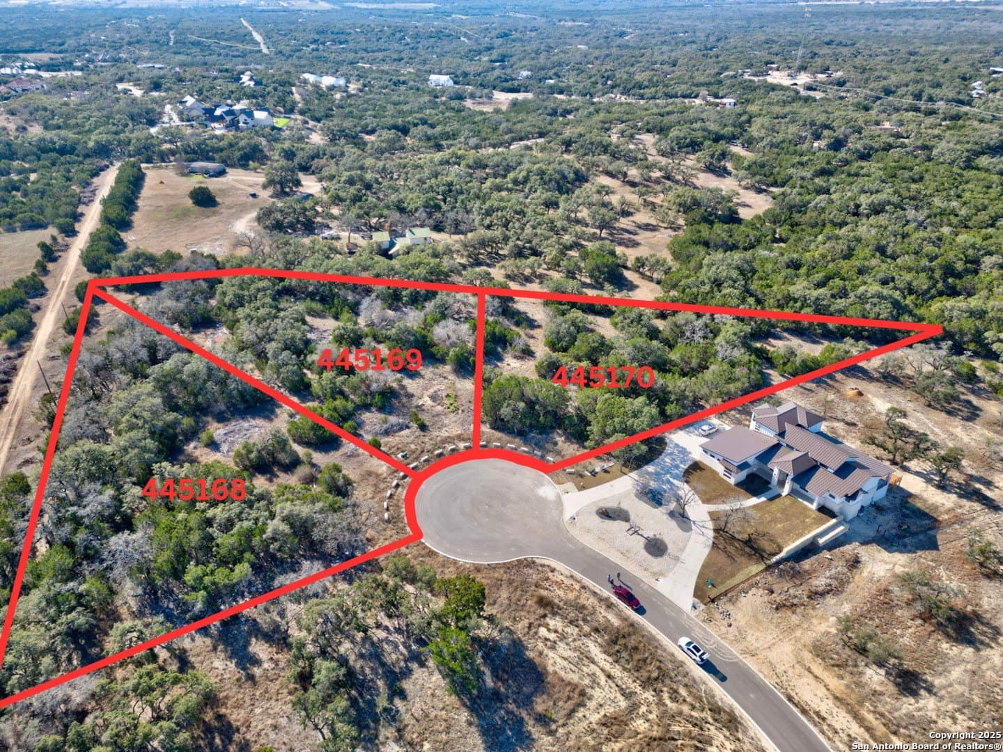 1.5 acres in Comal County gallery image 3