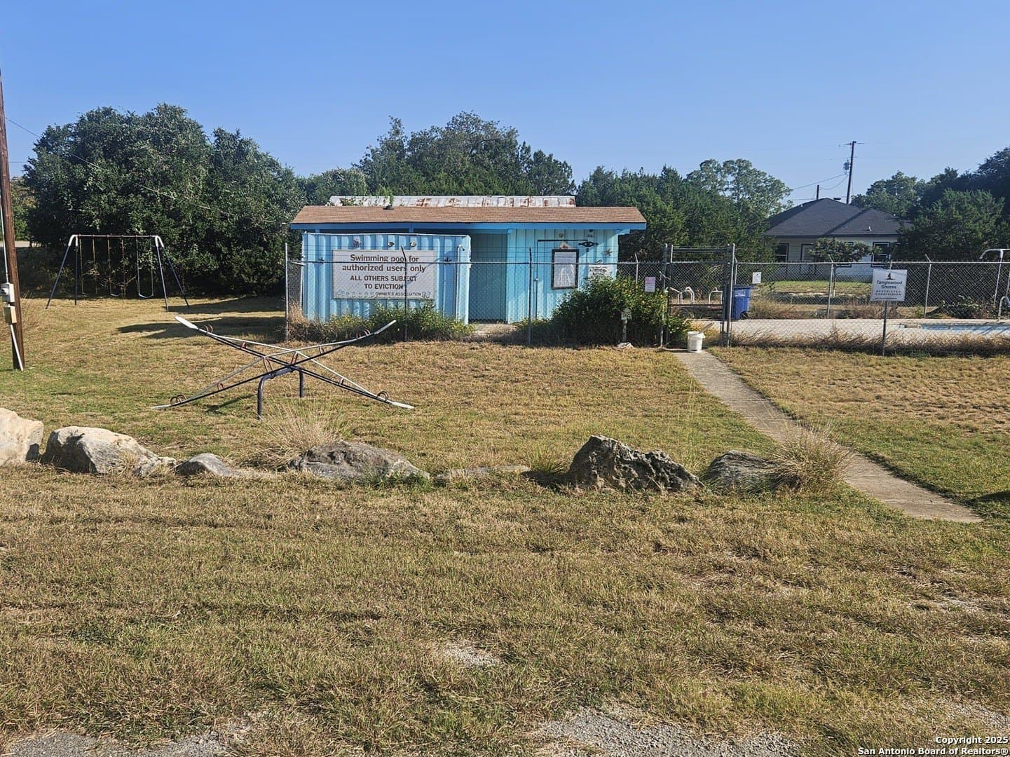 0.23 acres in Comal County - photo 7