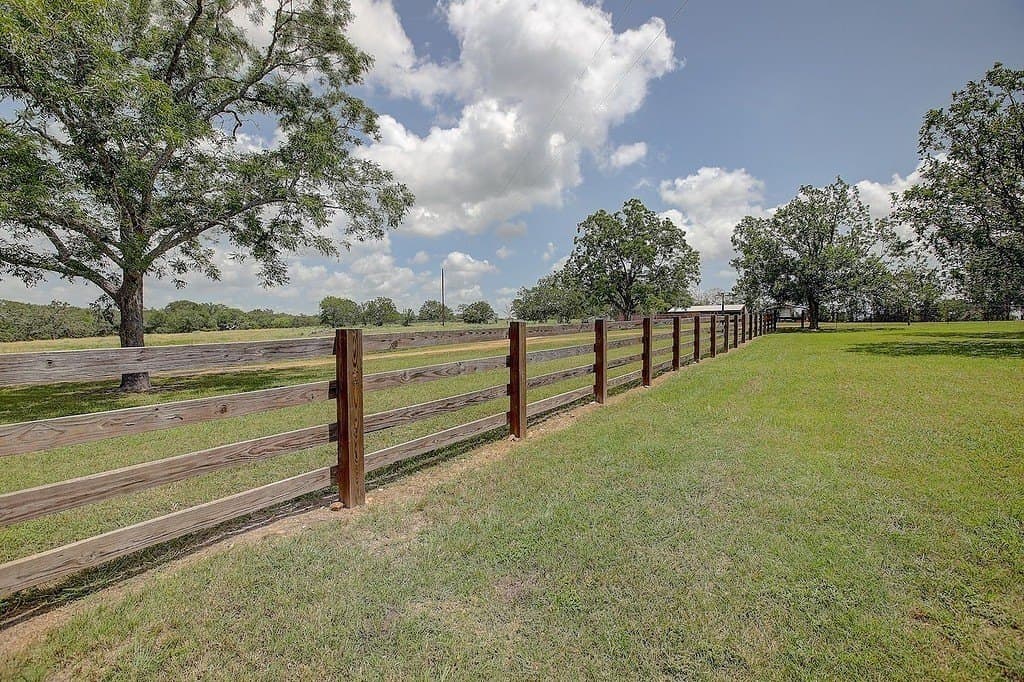 21.94 acres in Fayette County gallery image 3