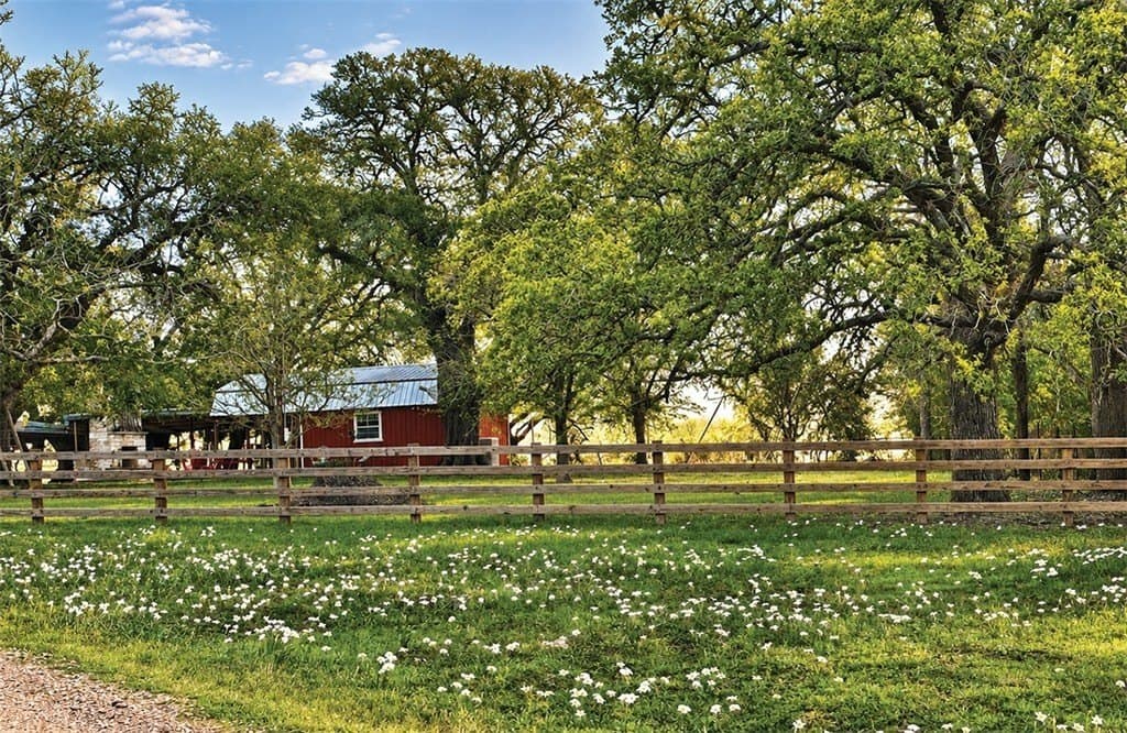 21.94 acres in Fayette County