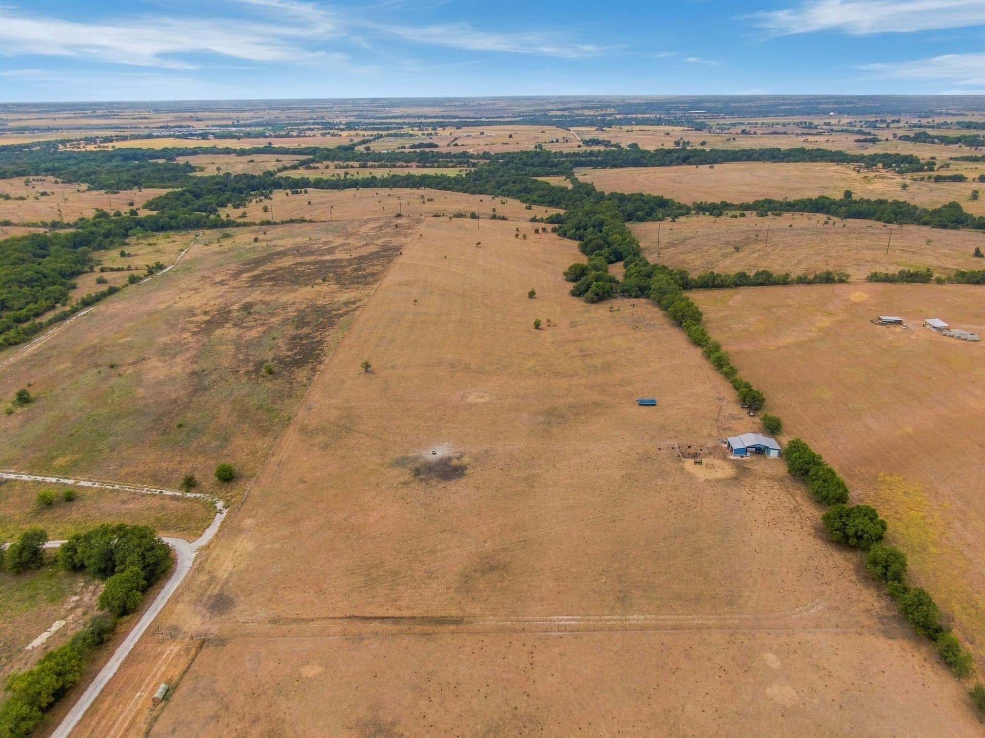 27 acres in Hill County