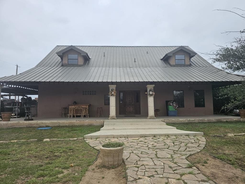 217,800 acres in Maverick County