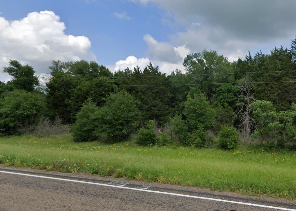 2 acres in Freestone County
