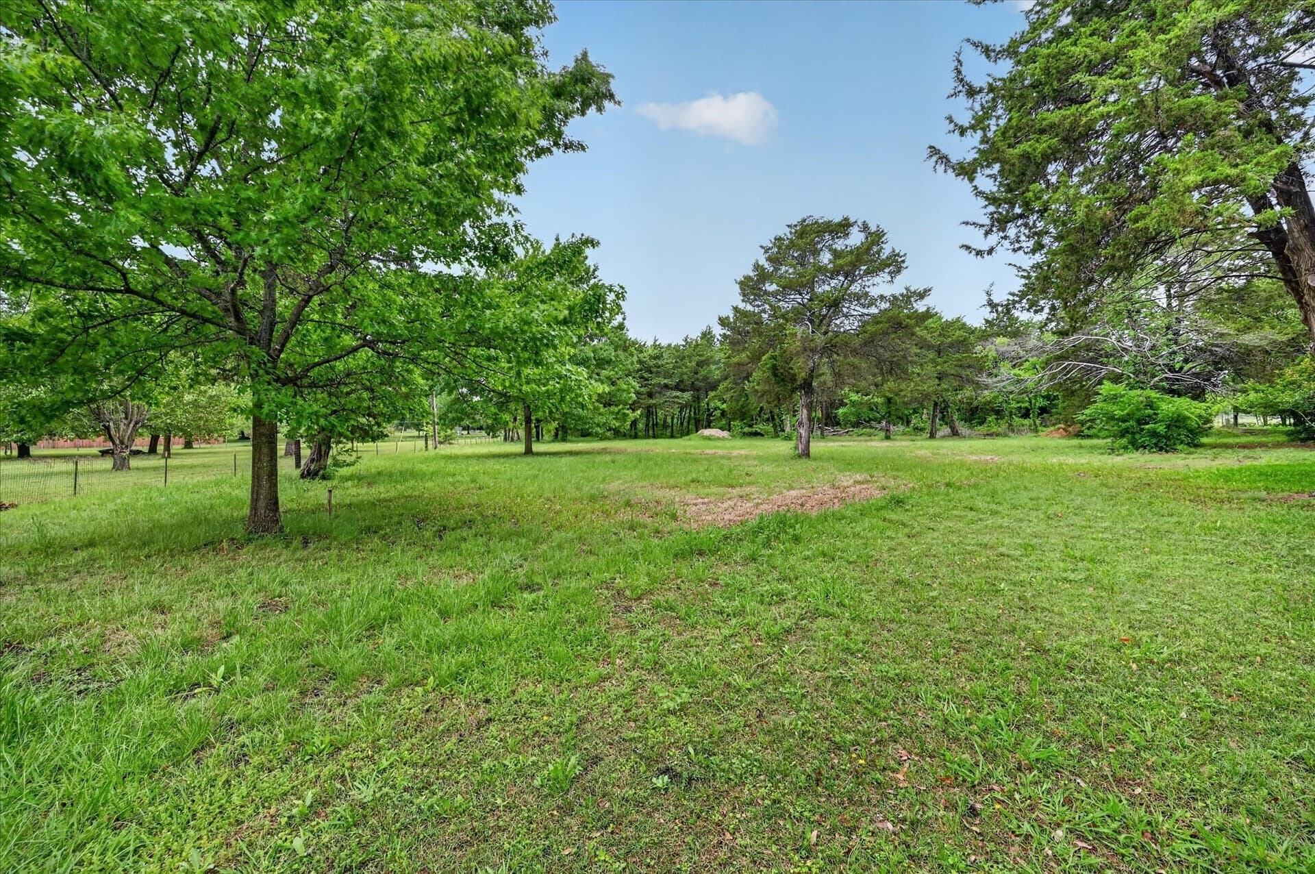 1.4 acres in Ellis County - photo 10