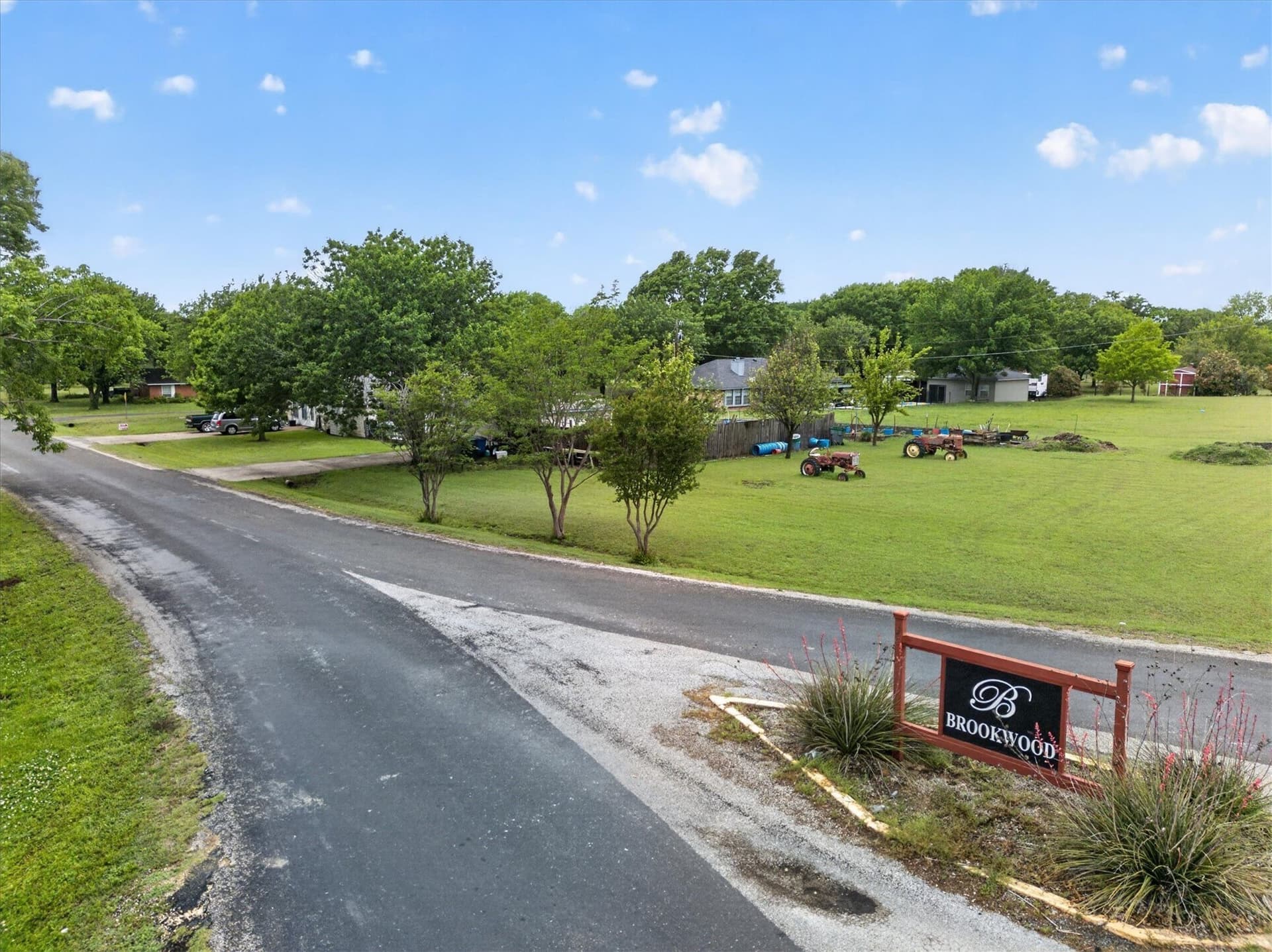 1.4 acres in Ellis County - photo 3