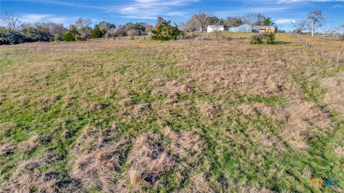 10.42 acres in Lavaca County - photo 35