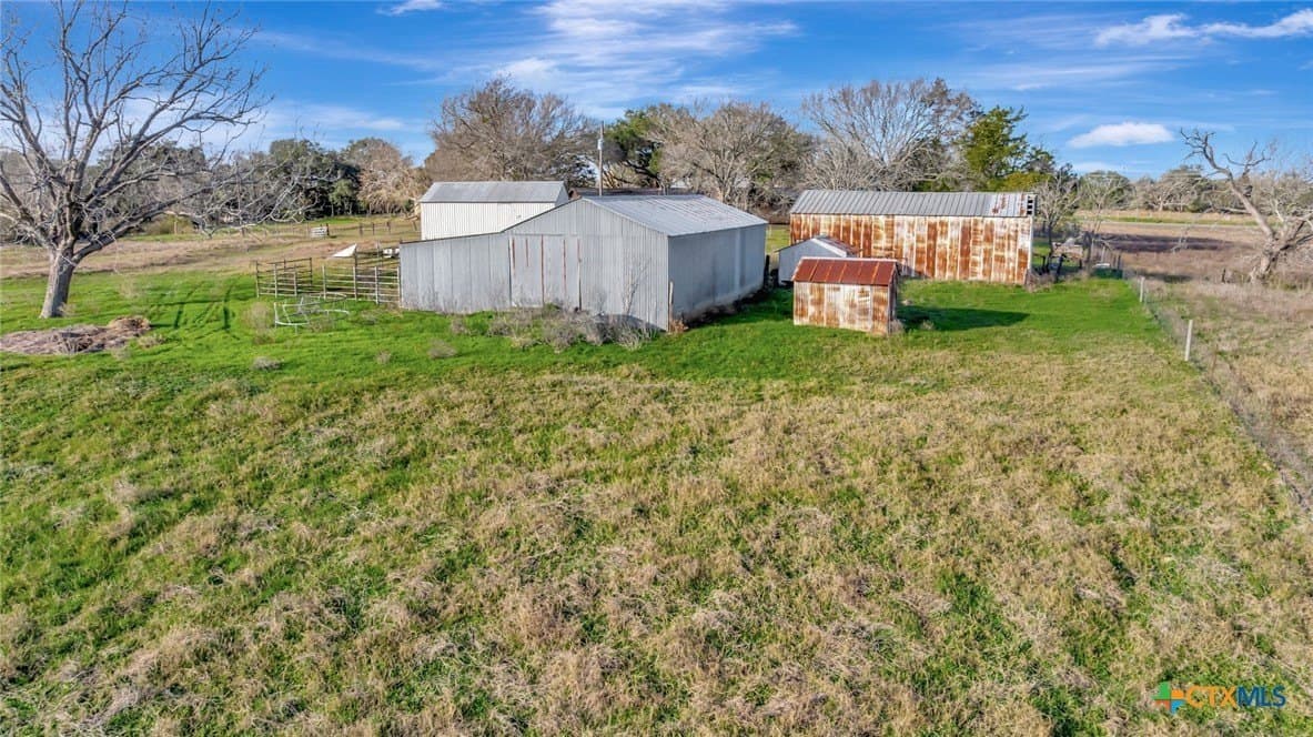 10.42 acres in Lavaca County - photo 33