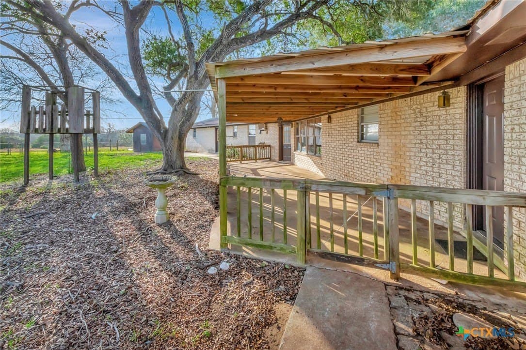 10.42 acres in Lavaca County - photo 29