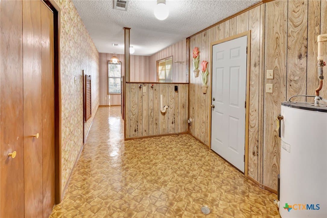 10.42 acres in Lavaca County - photo 14