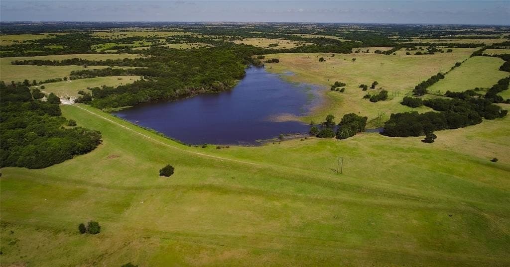 10.45 acres in Ellis County gallery image 4