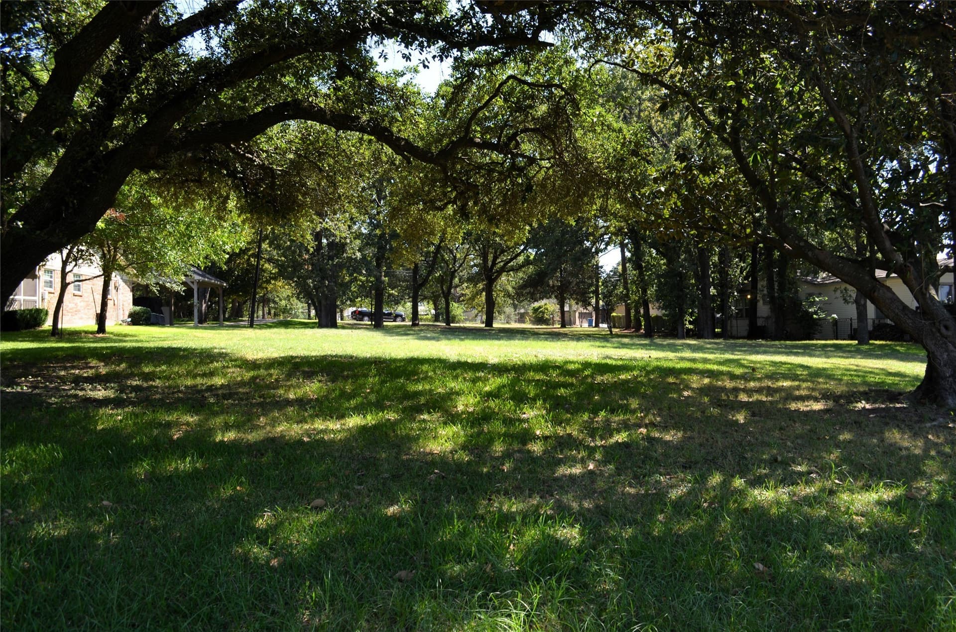 0.28 acres in Henderson County - photo 2