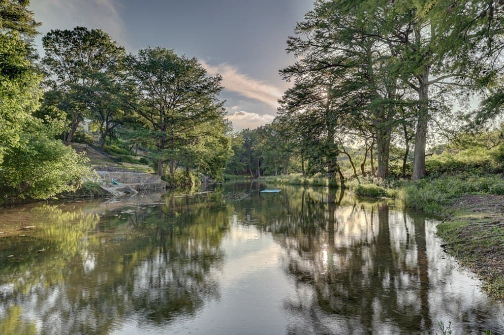 8.06 acres in Kerr County gallery image 2