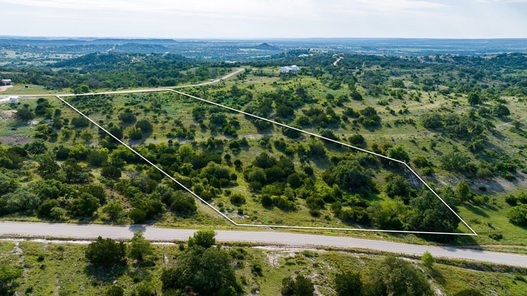 7.74 acres in Gillespie County - photo 4