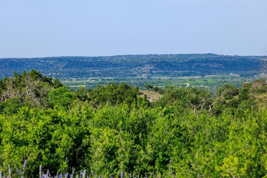 7.74 acres in Gillespie County