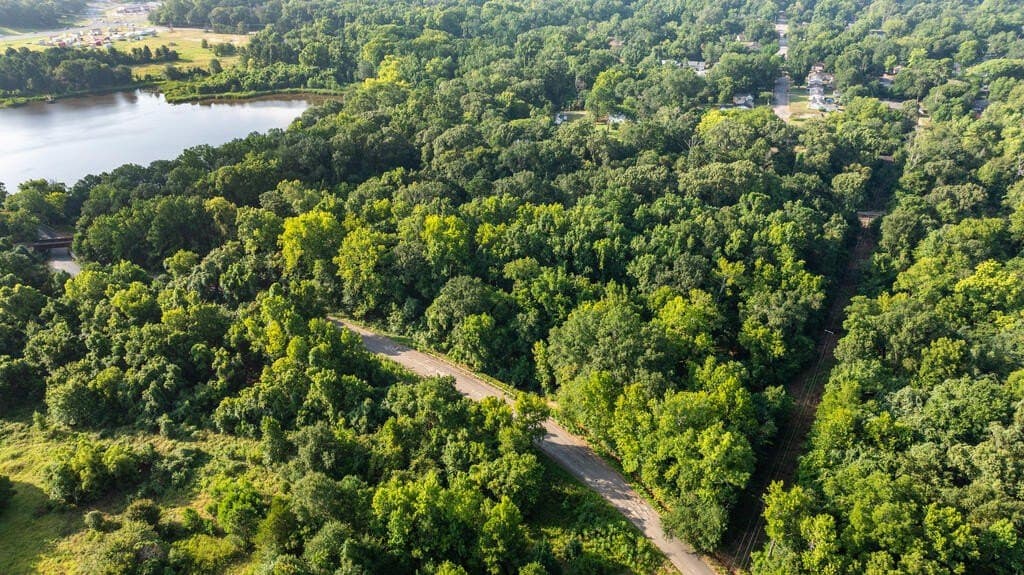 15.25 acres in ANDERSON County - photo 9