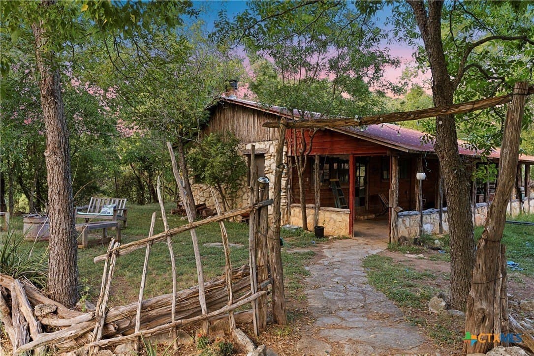 28.87 acres in Hays County gallery image 3