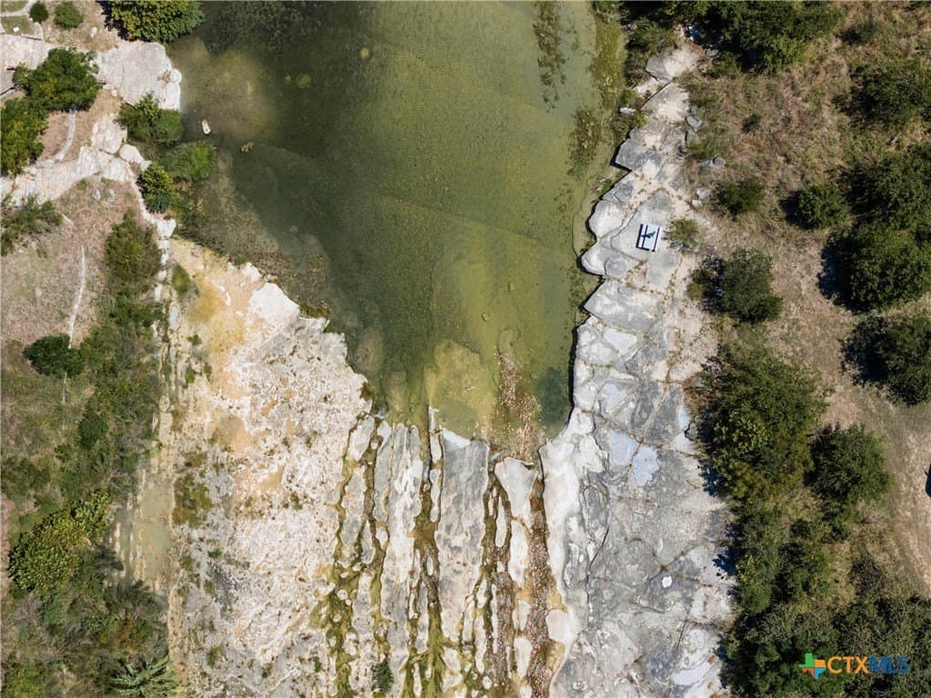 28.87 acres in Hays County gallery image 4