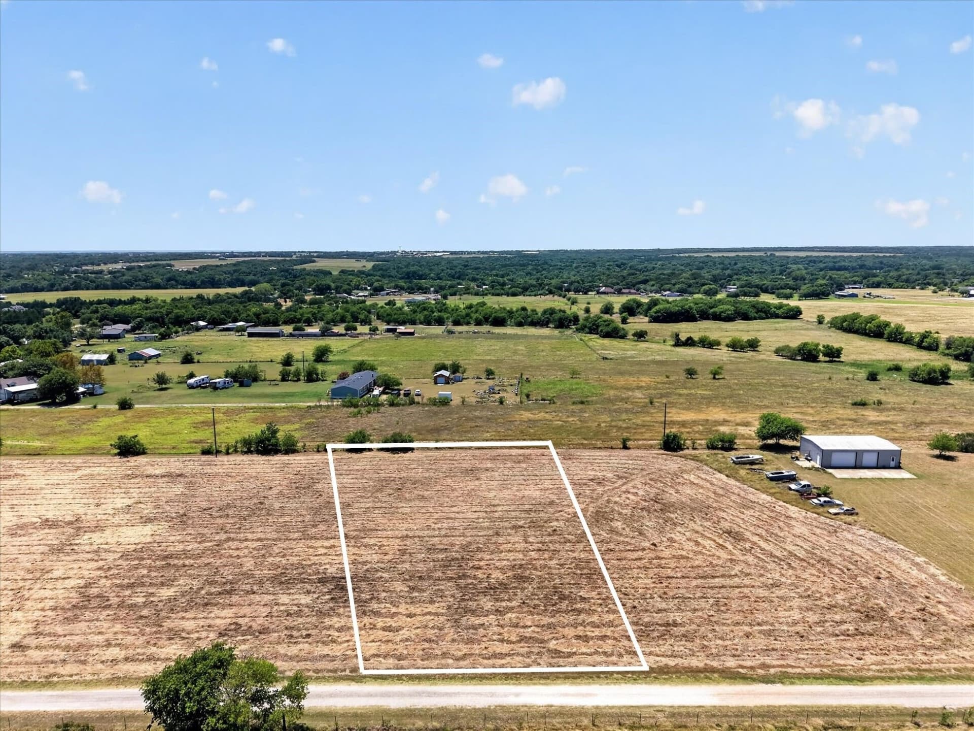 1 acres in Ellis County gallery image 2