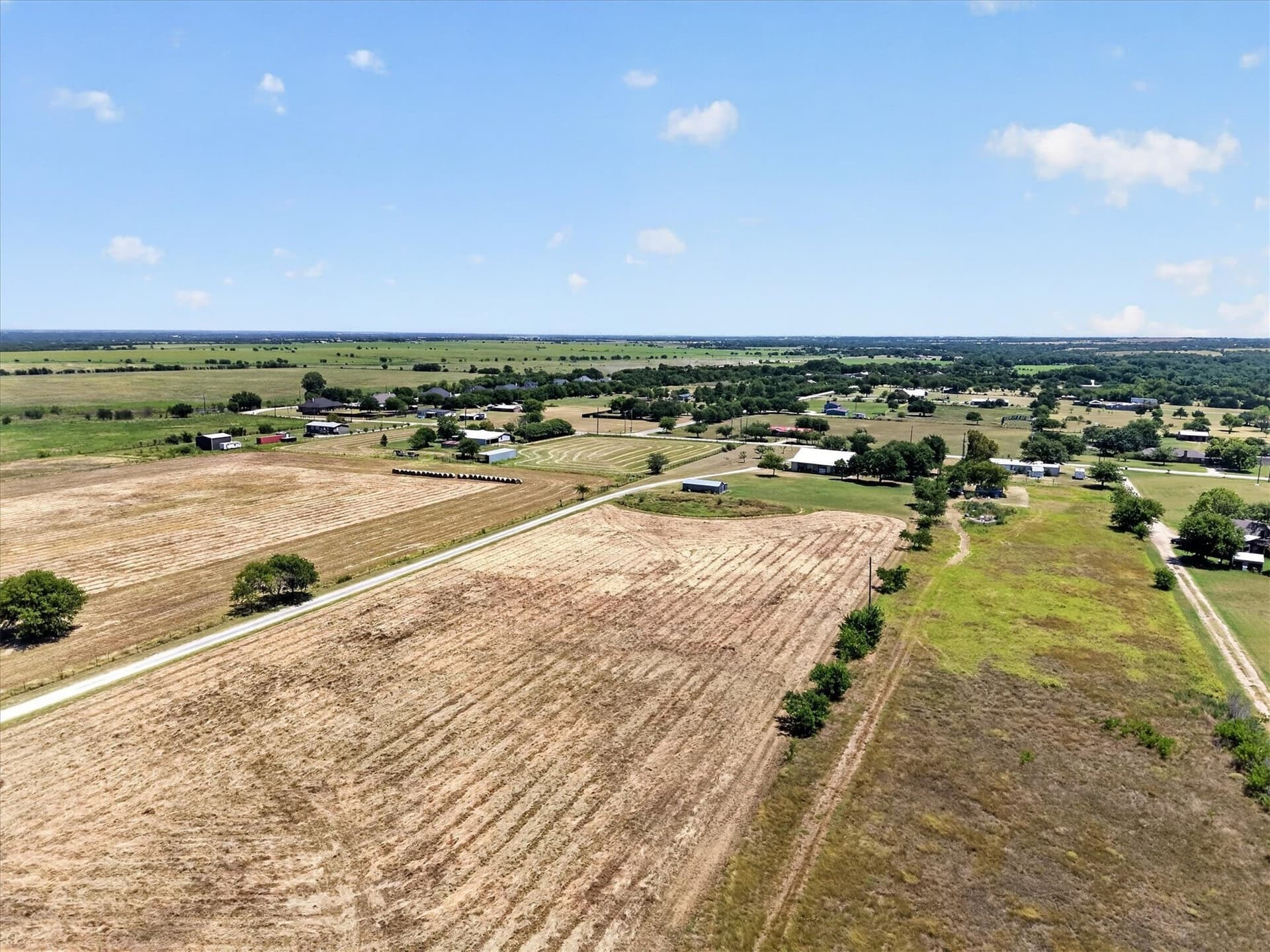 1 acres in Ellis County gallery image 3