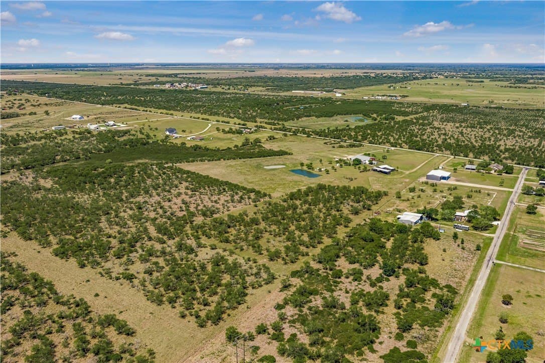 29 acres in Victoria County featured view