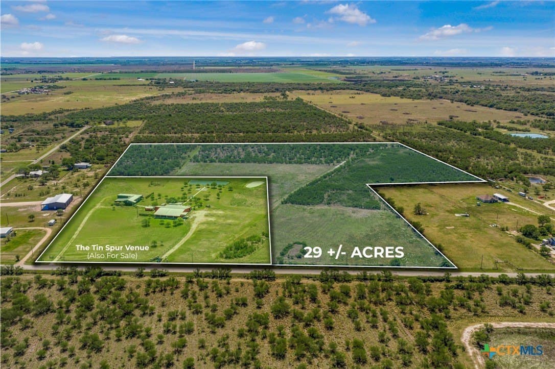 29 acres in Victoria County gallery image 2