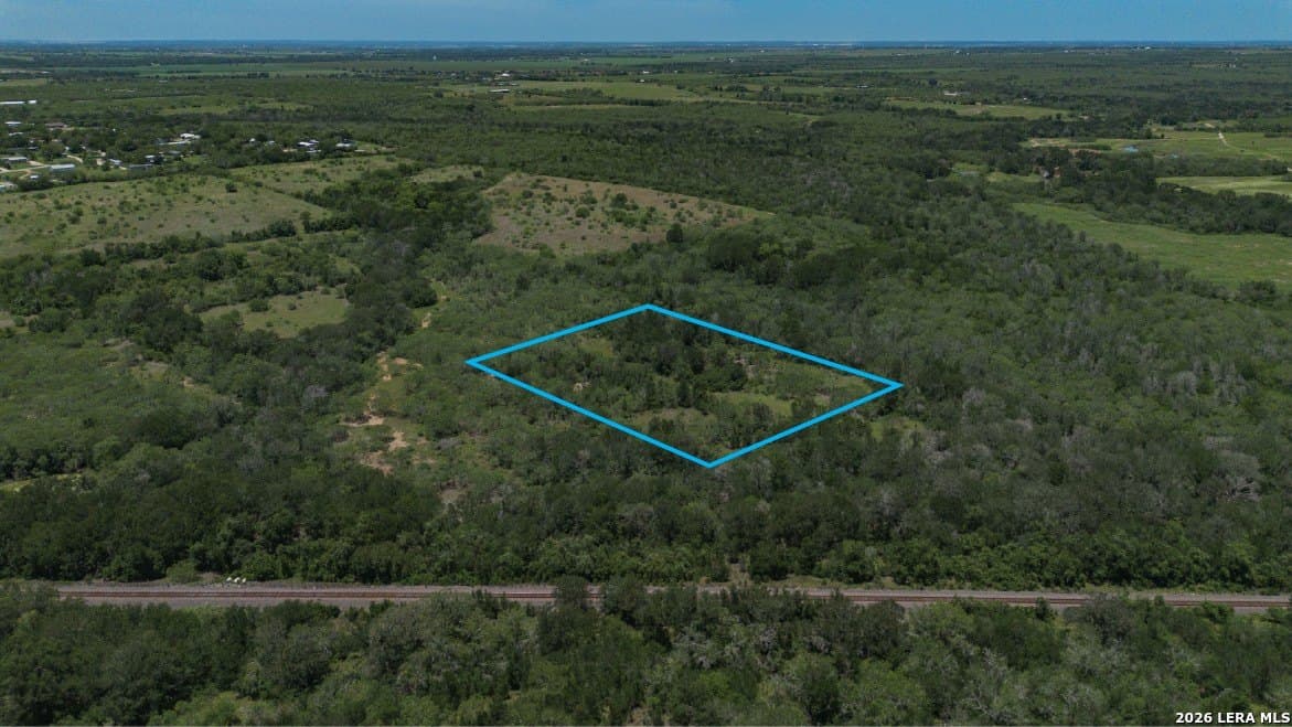 3.06 acres in Guadalupe County - photo 8