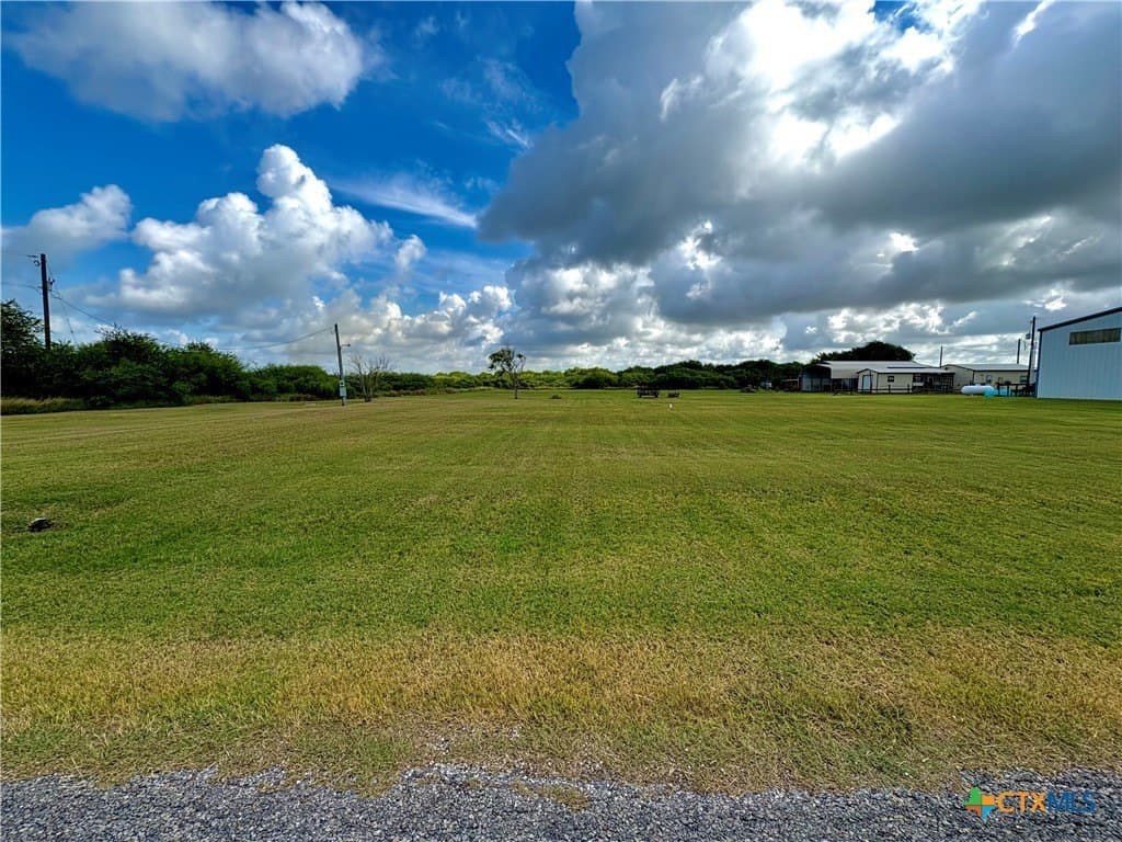 0.45 acres in Calhoun County