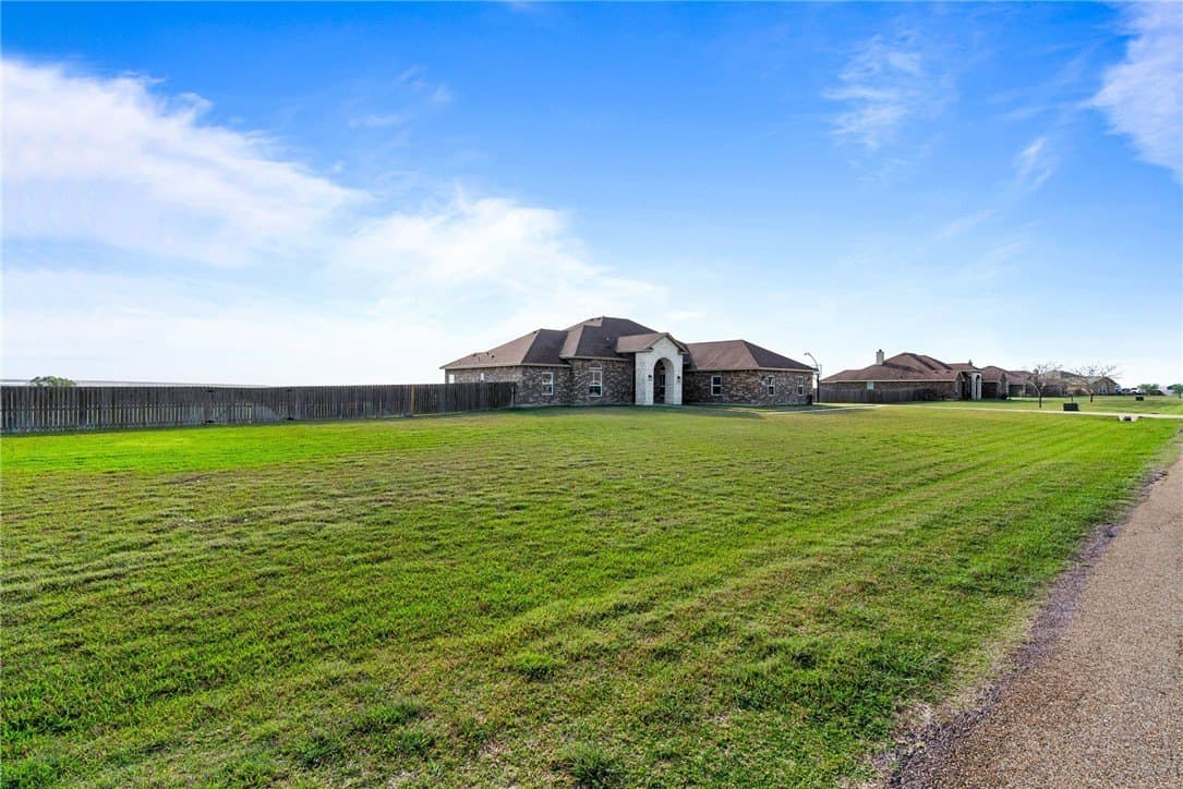 48,064 acres in Nueces County - photo 34