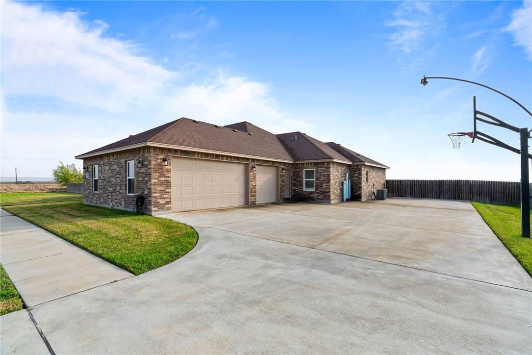 48,064 acres in Nueces County - photo 35