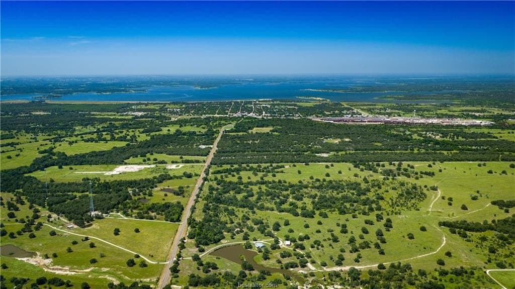 545 acres in Burleson County - photo 24