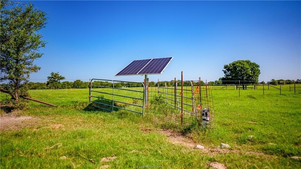 545 acres in Burleson County - photo 37