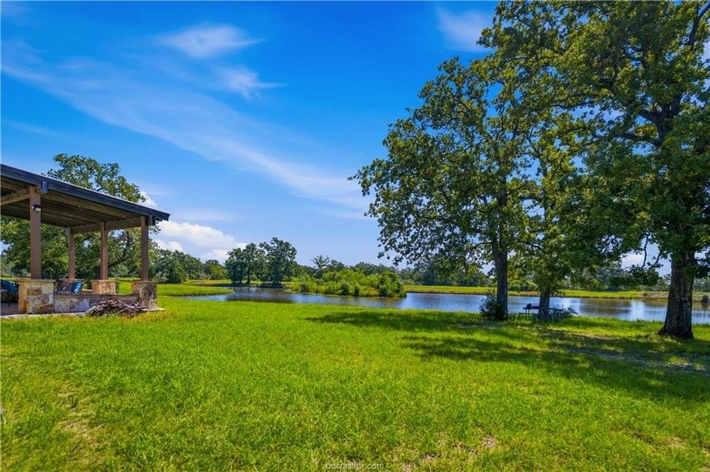 545 acres in Burleson County - photo 16