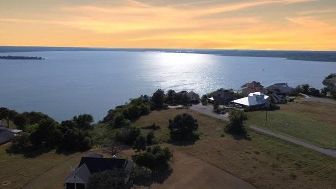 0.4 acres in Hill County