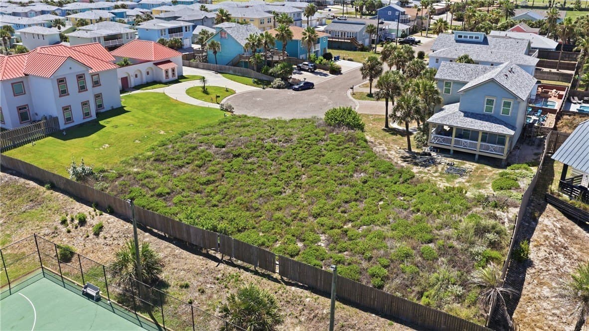 0.25 acres in Nueces County - photo 2