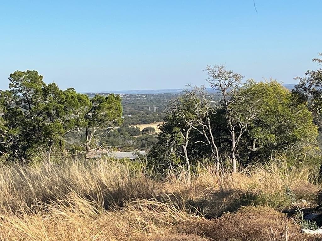 10.02 acres in Gillespie County