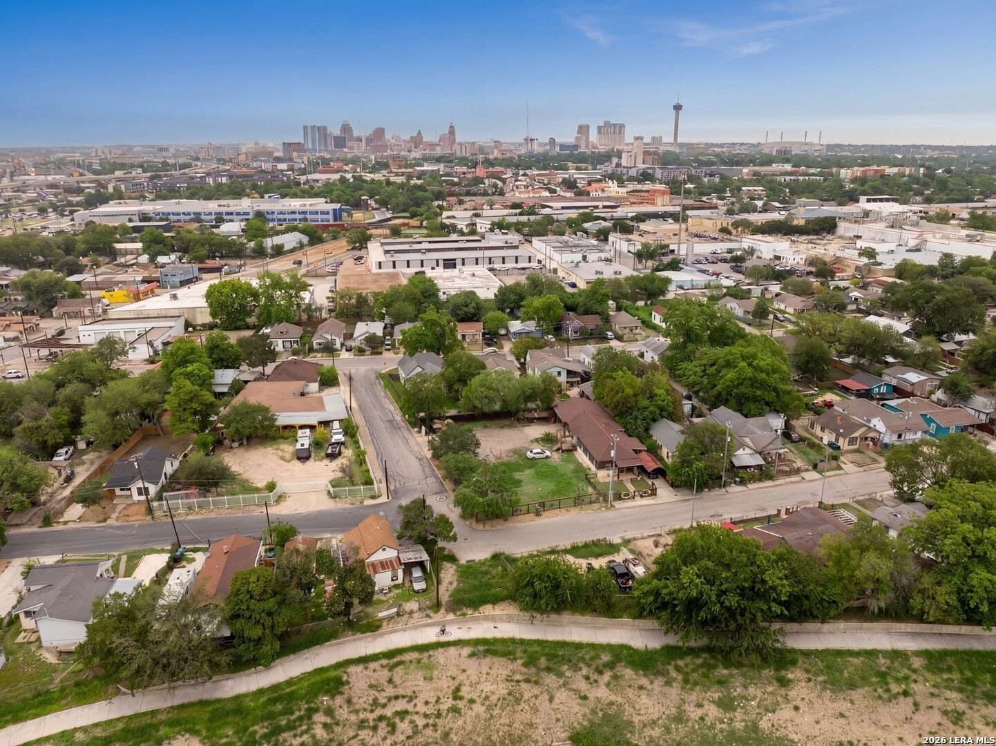 0.25 acres in Bexar County gallery image 4