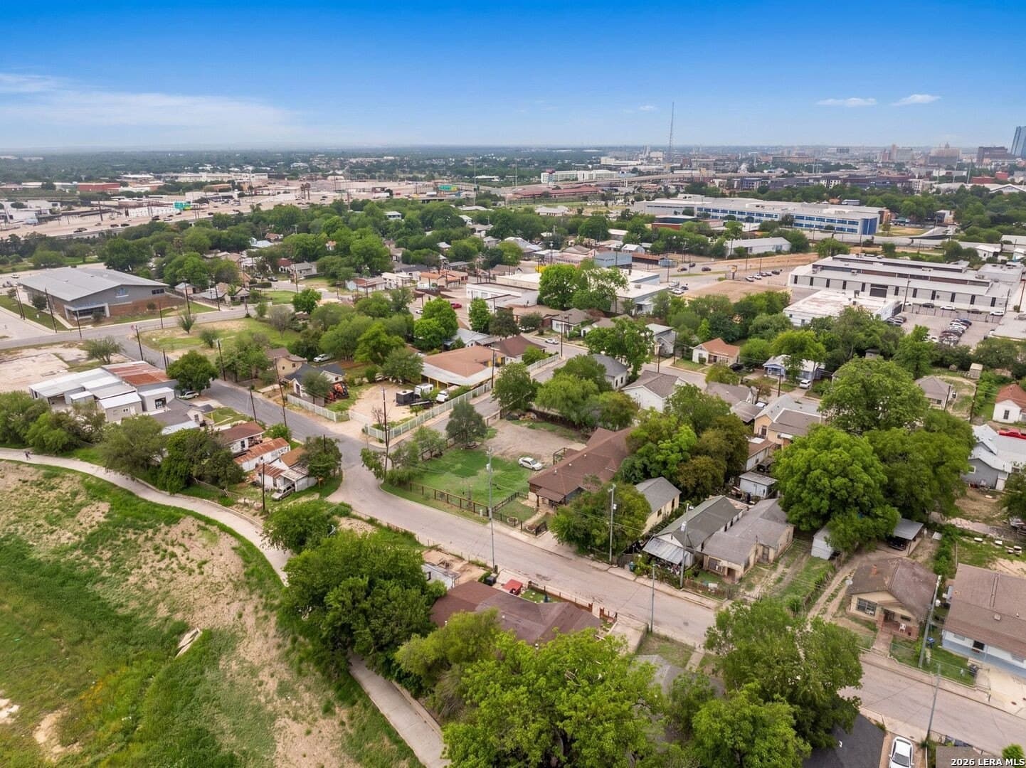0.25 acres in Bexar County gallery image 3