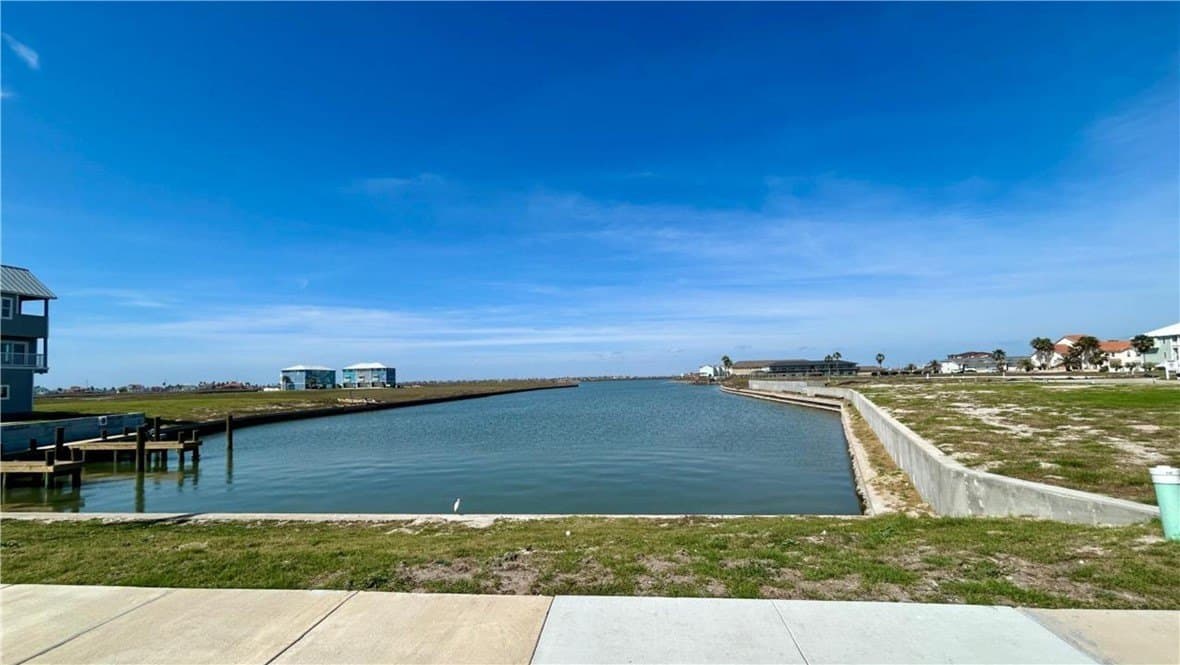 0.03 acres in Nueces County - photo 3