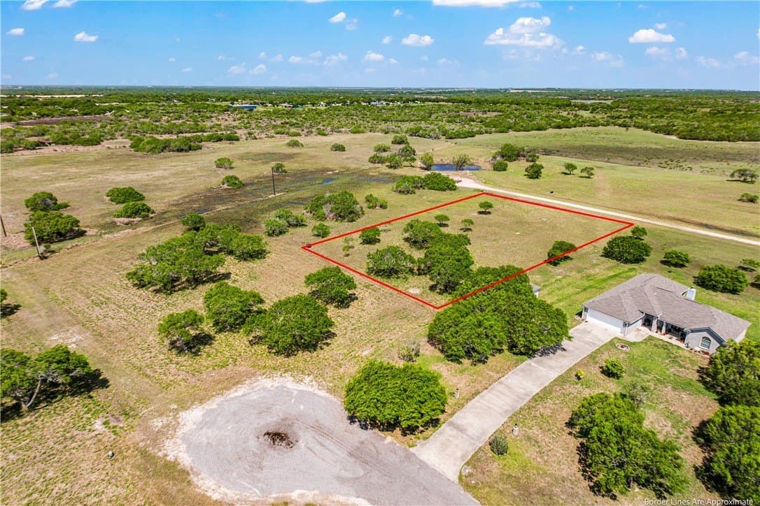 0.85 acres in Kleberg County gallery image 2