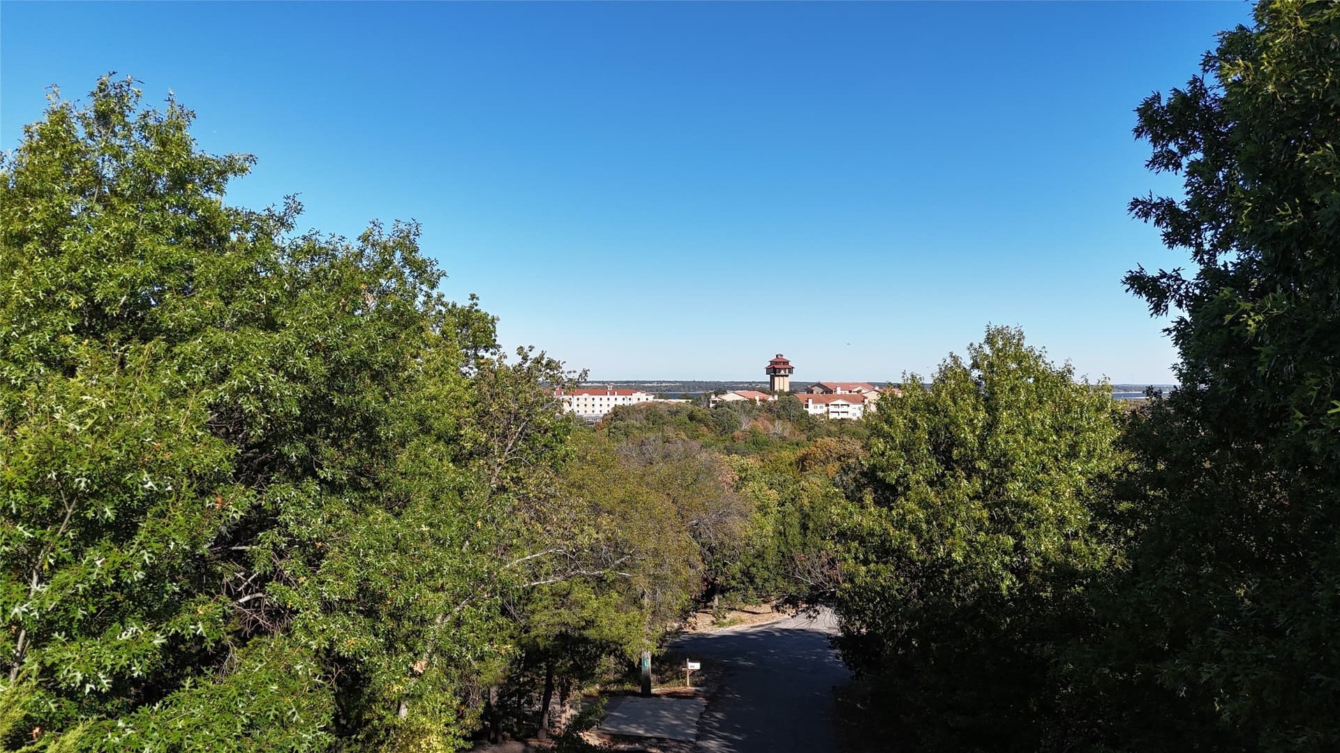 0.8 acres in Grayson County
