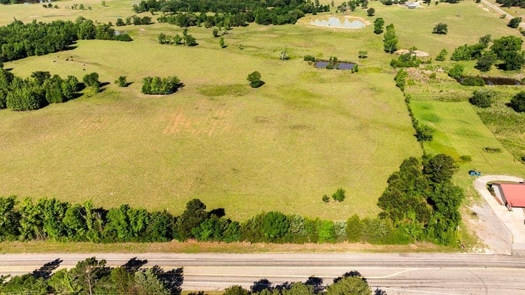 5 acres in ANDERSON County gallery image 4