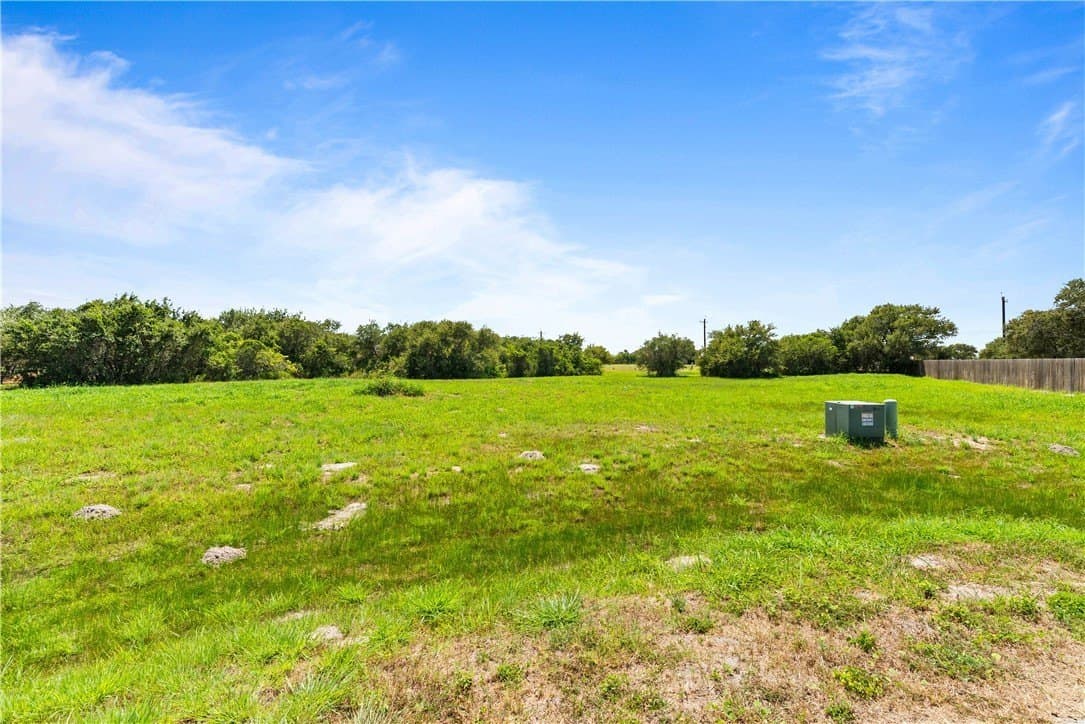 0.51 acres in Nueces County - photo 7