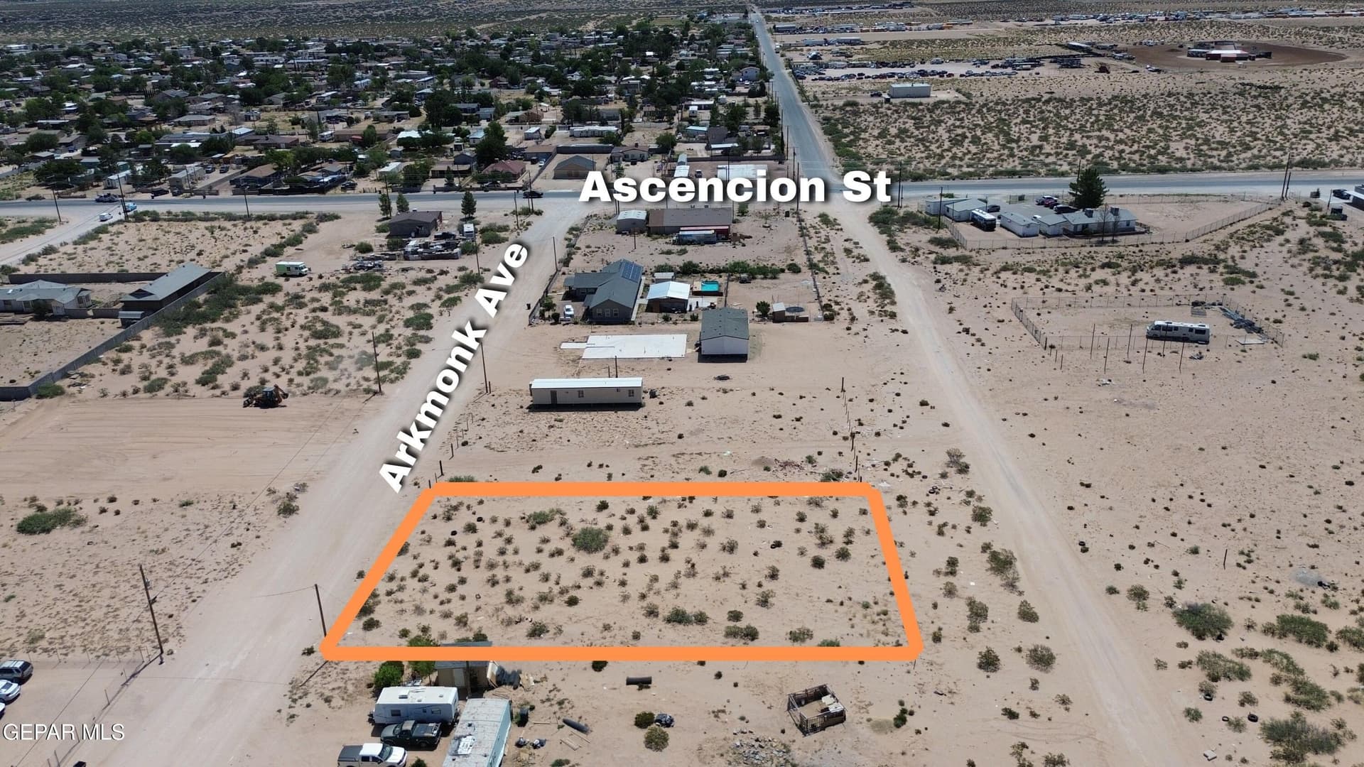 0.5 acres in El Paso County - photo 6
