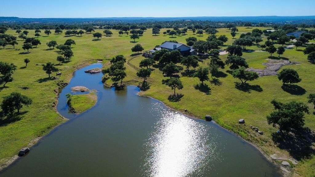 73.7 acres in Llano County