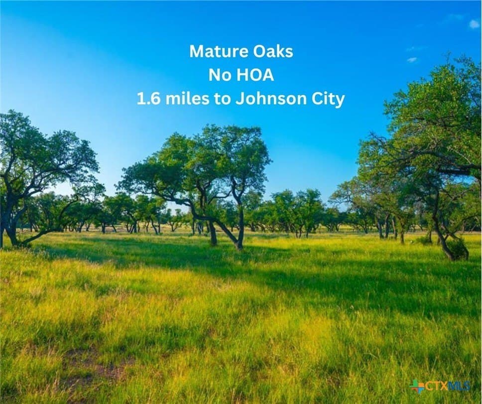 9 acres in Blanco County