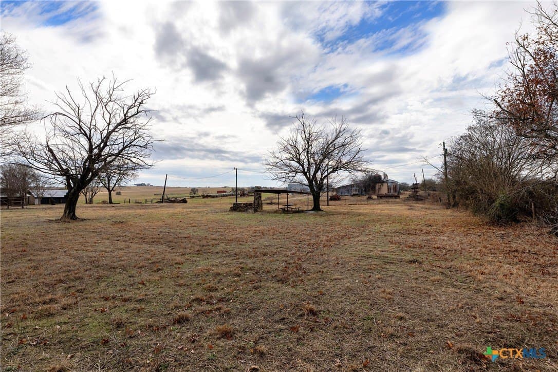 0.79 acres in Bell County - photo 4