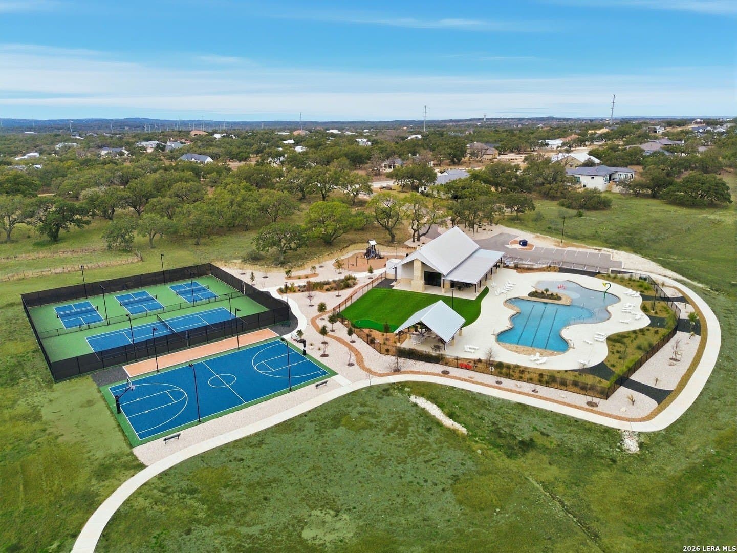 1.3 acres in Comal County gallery image 4