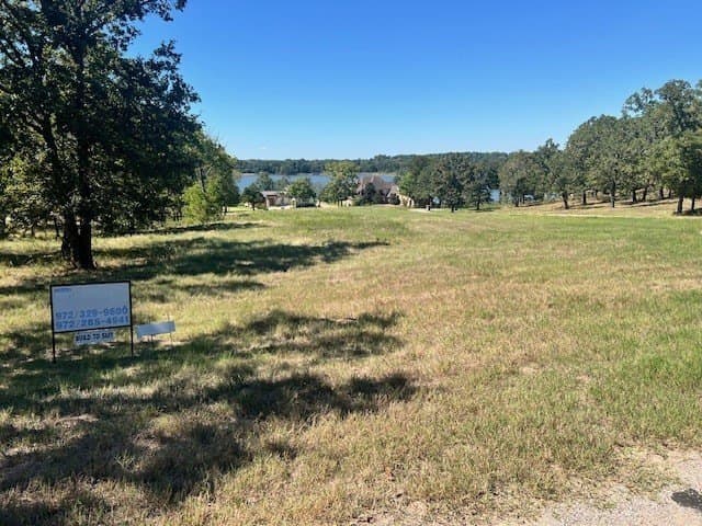1.46 acres in Henderson County